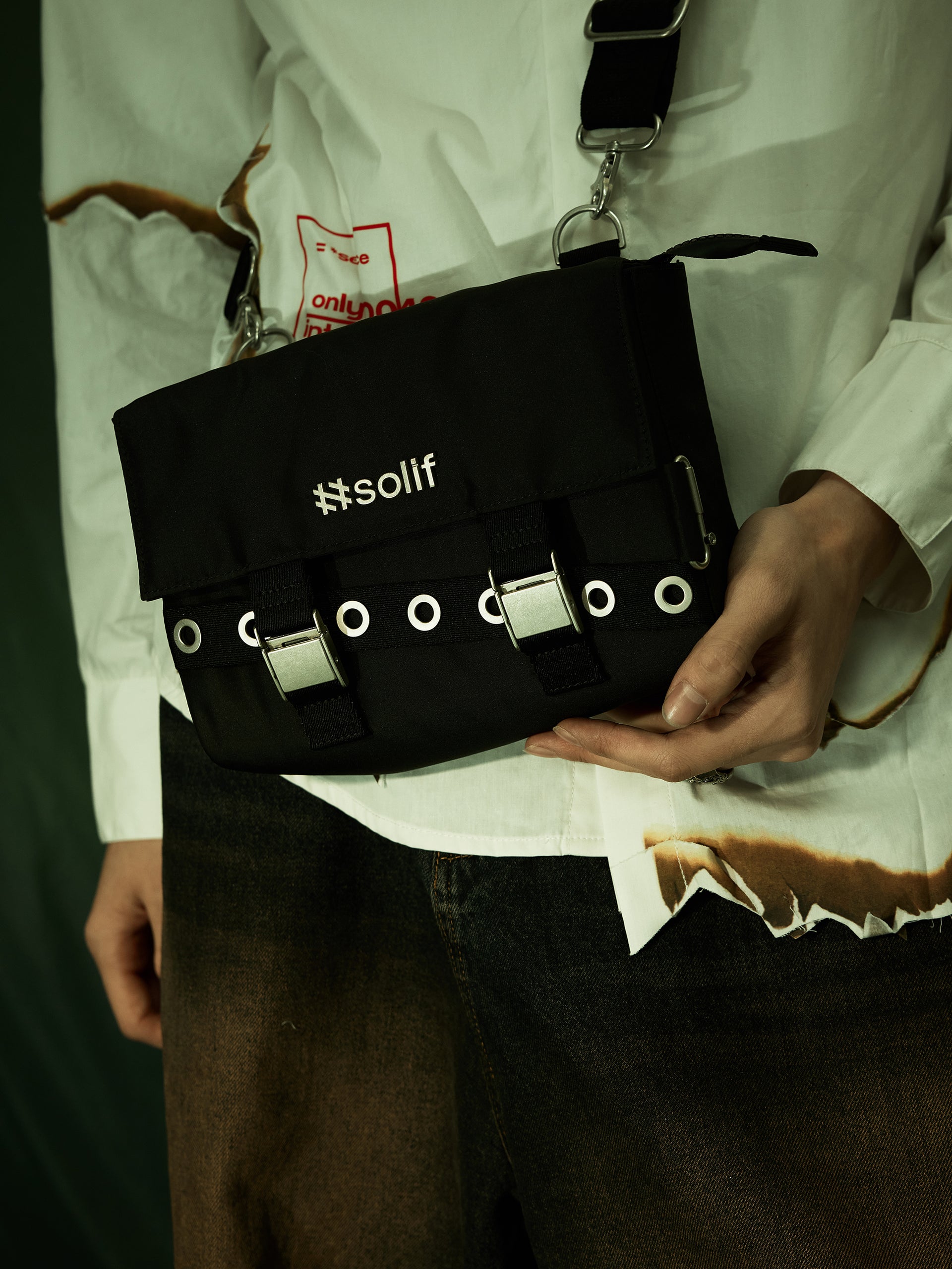 Solif - Messenger Box Bag | Absurd Fisherman