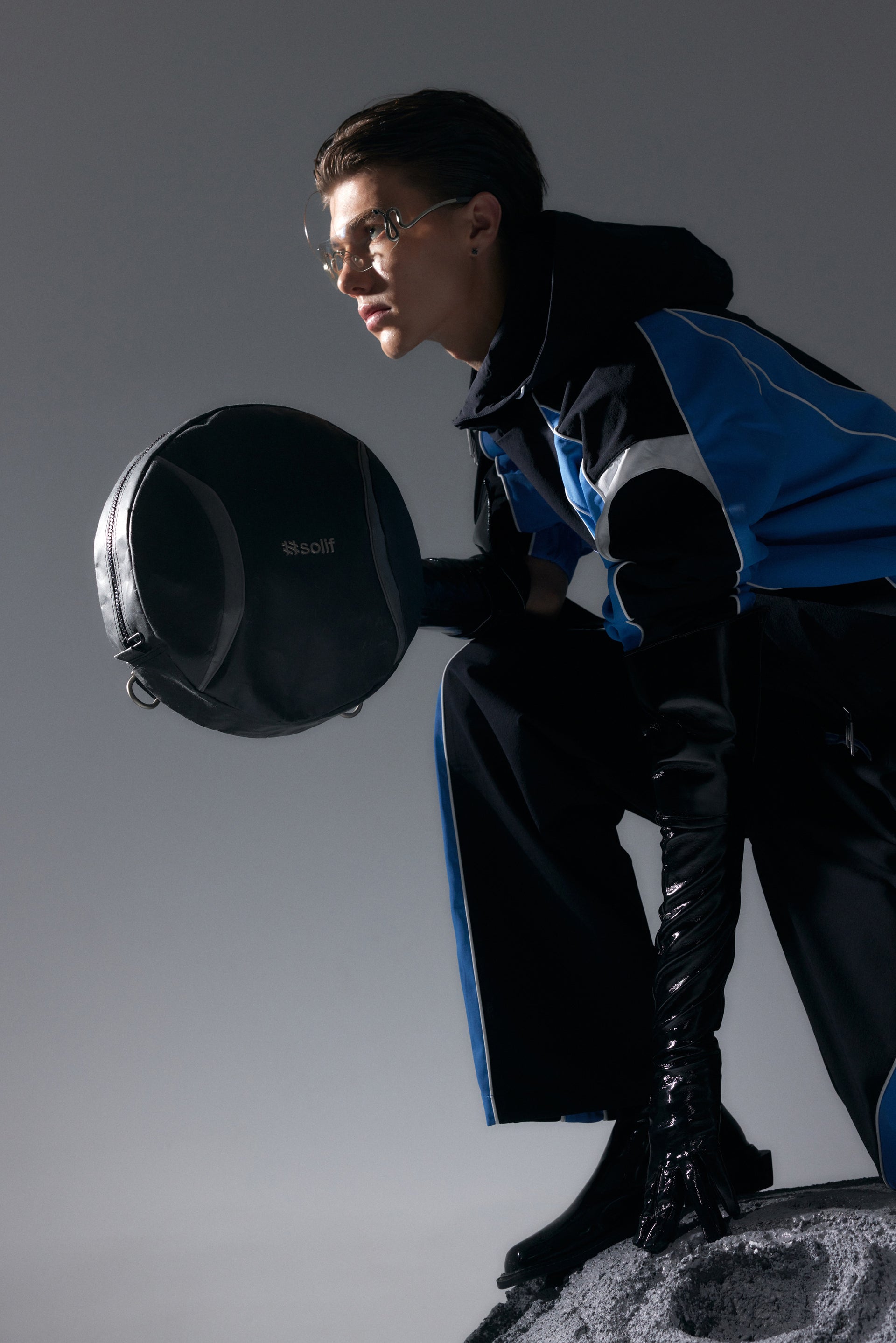 Solif - Eclipse Round Bag | Land Of Dawn