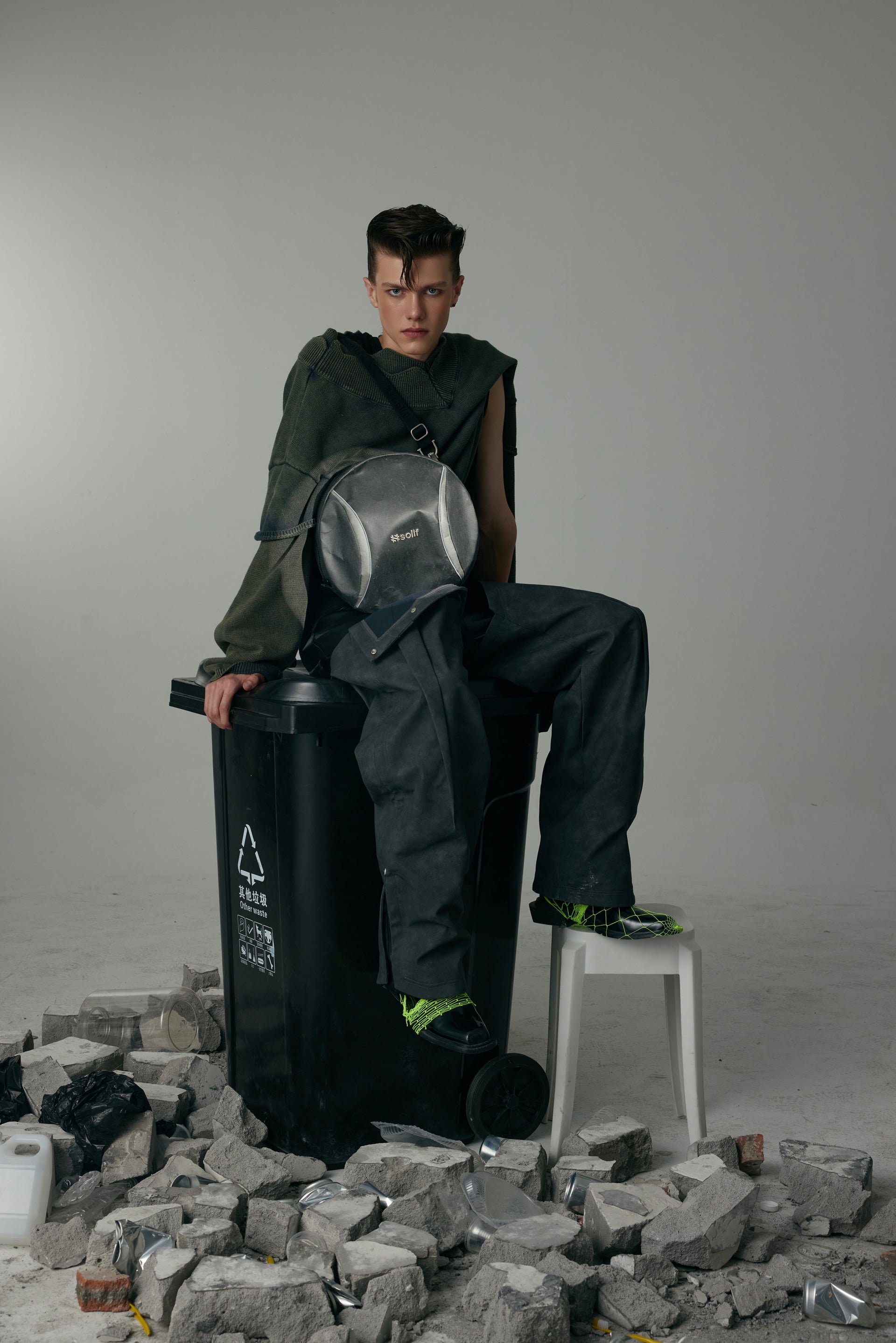 Solif - Eclipse Round Bag | Land Of Dawn