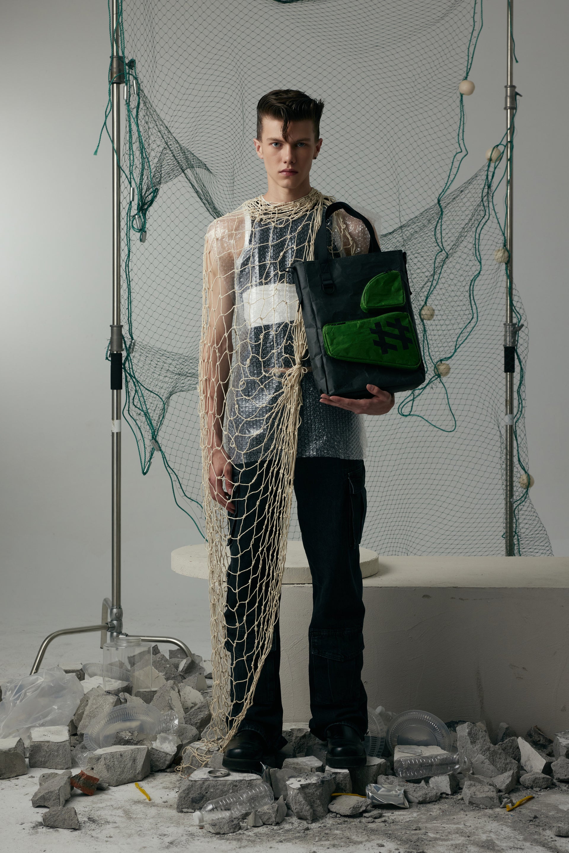 Solif - Mega Messenger Tote | Rock Dark | Forest Green