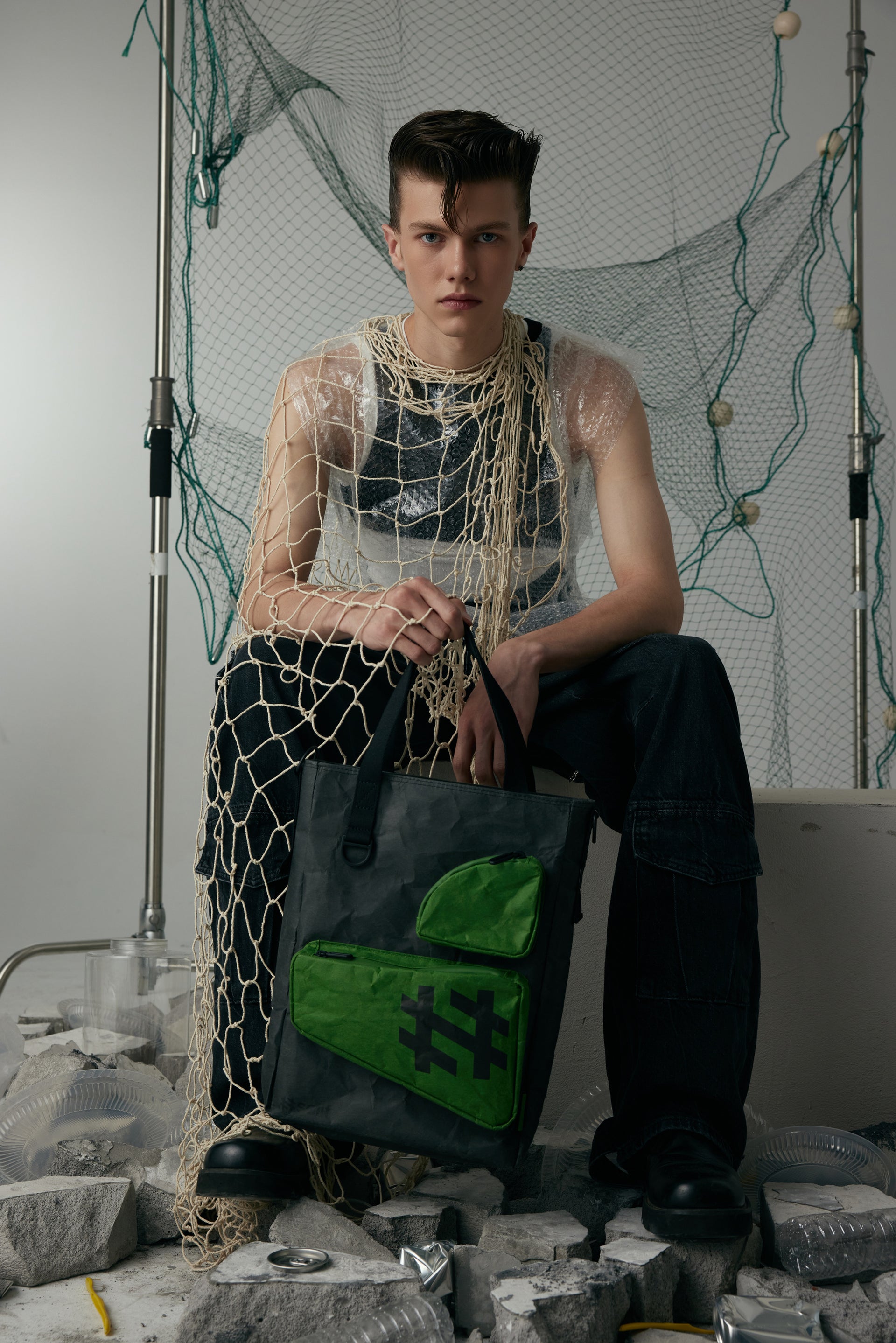 Solif - Mega Messenger Tote | Rock Dark | Forest Green