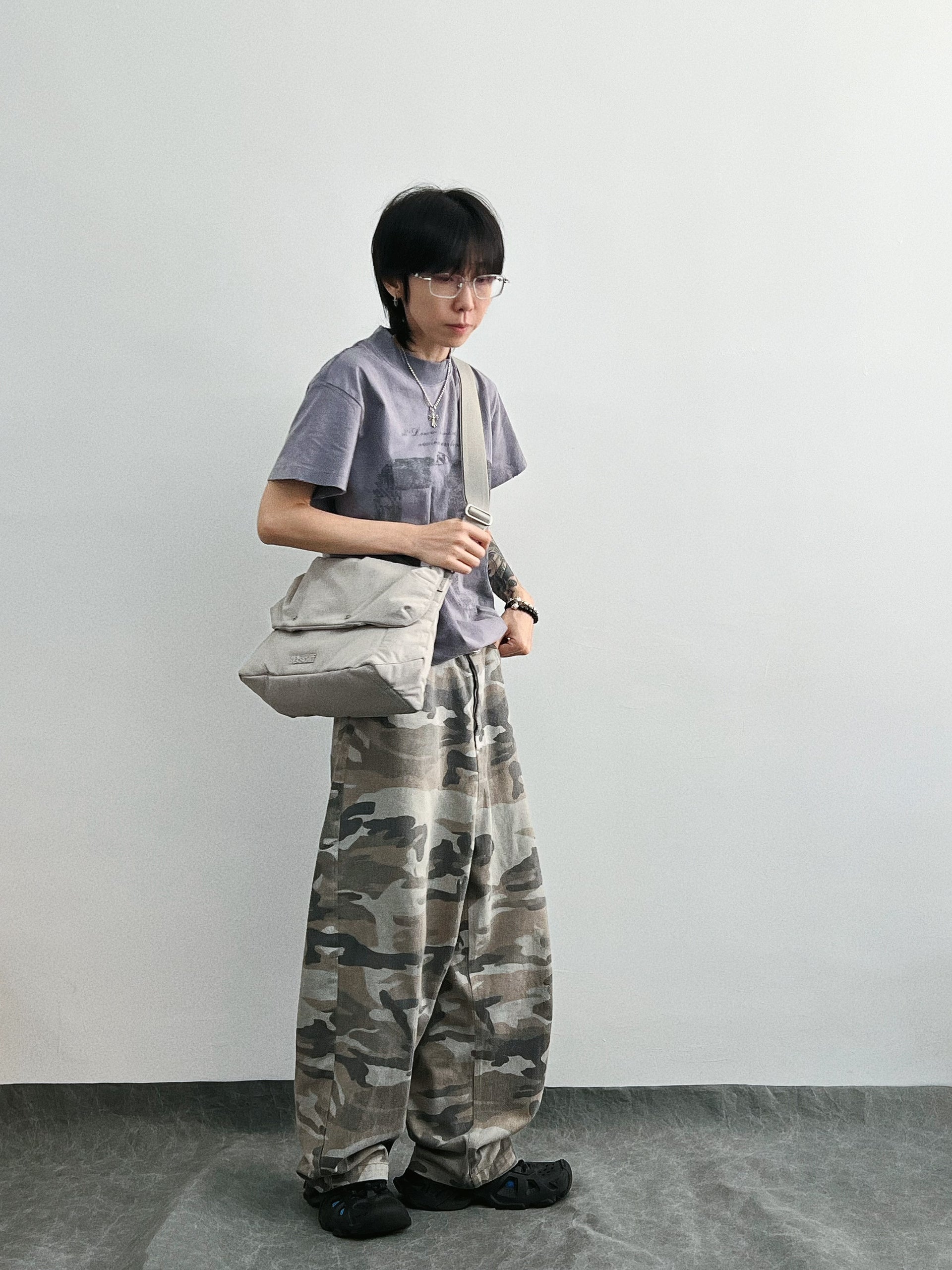 Solif - BREACH | Fold-Over Messenger | Puppetteer