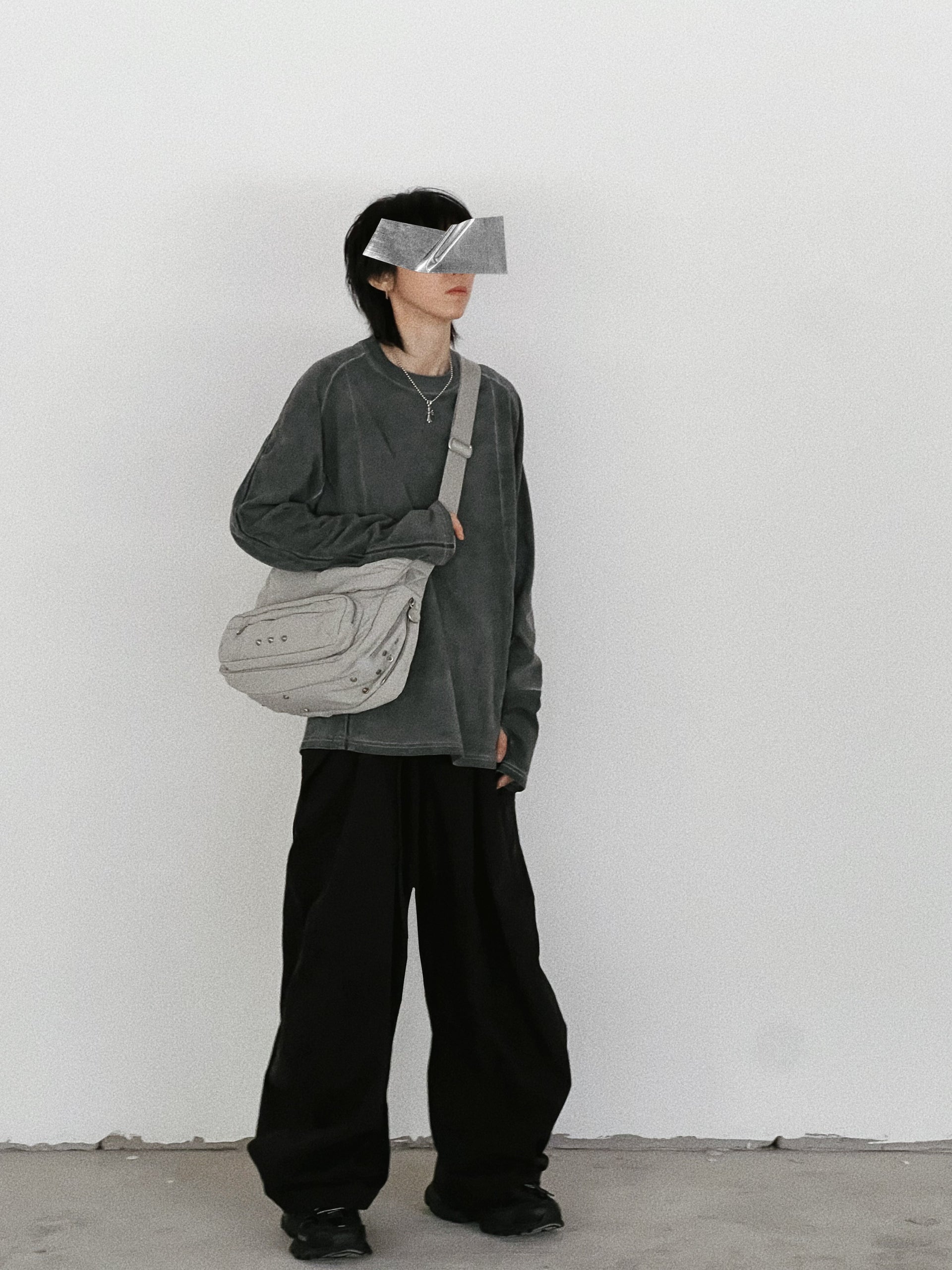 Solif - DEVOUR Side-Expand Messenger| Puppetteer