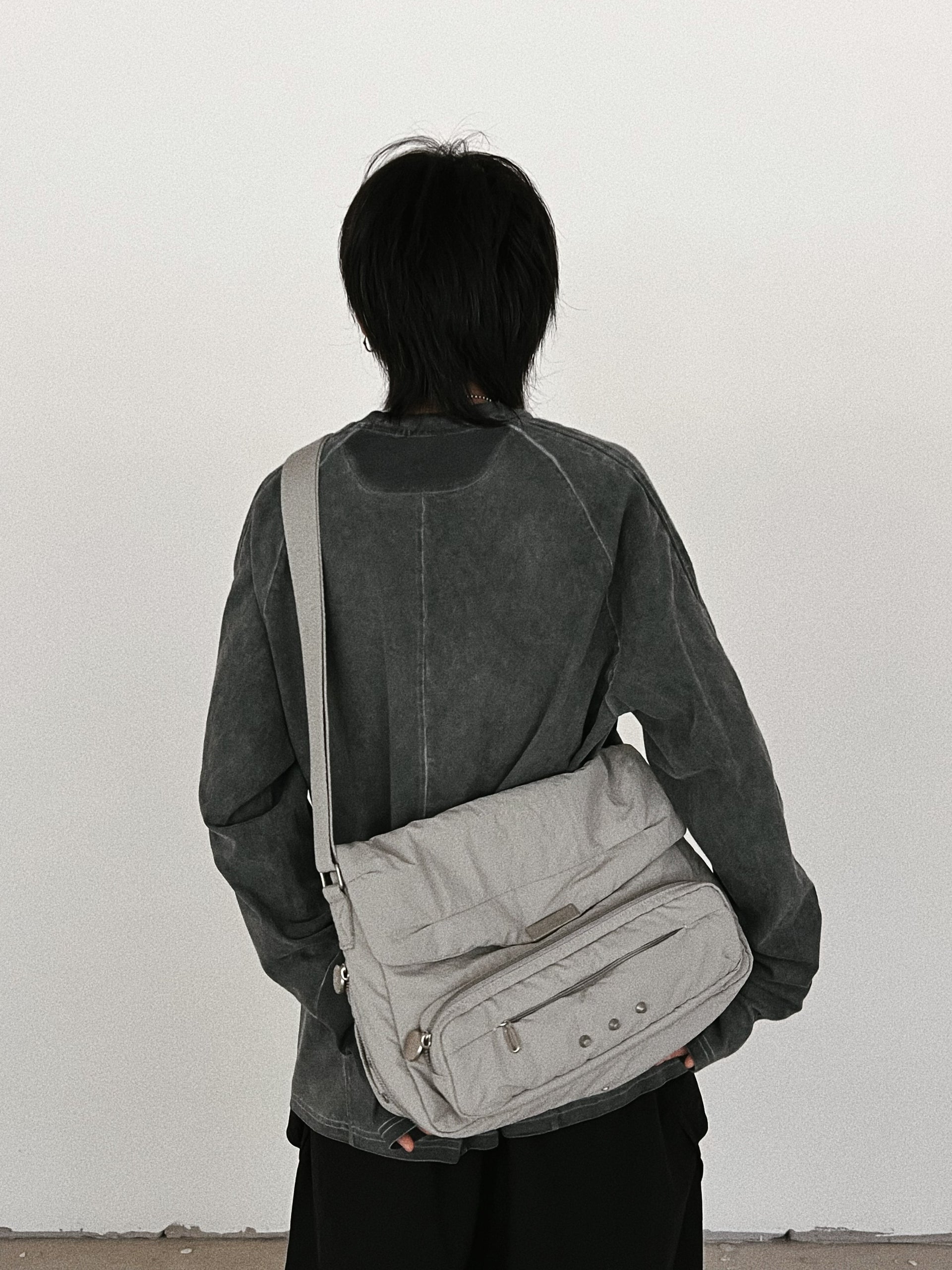 Solif - DEVOUR Side-Expand Messenger| Puppetteer